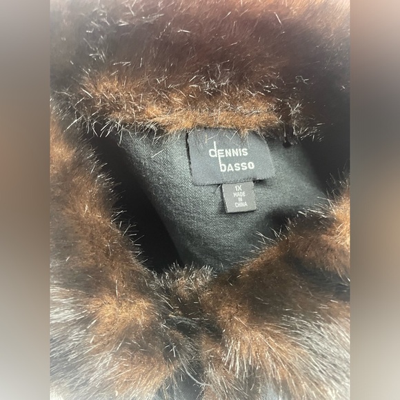 Dennis Basso (Faux) Fur Trimmed Dark Wash Denim Jacket Plus Size - Picture 14 of 16